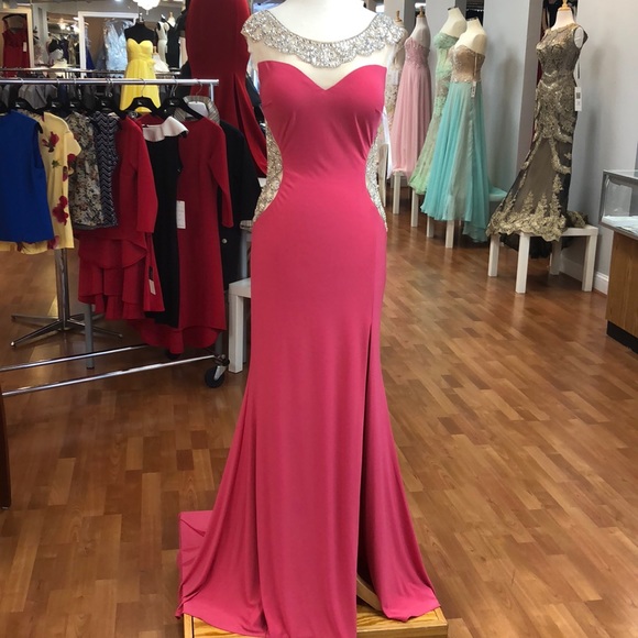 Sparkle Dresses & Skirts - ✔️ Fuchsia prom dress with rhinestones